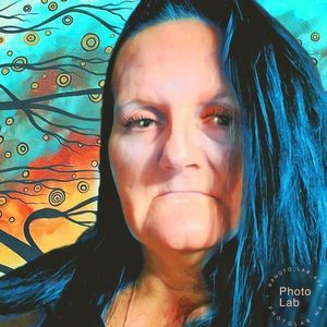 Meet your Posher, Roxanne